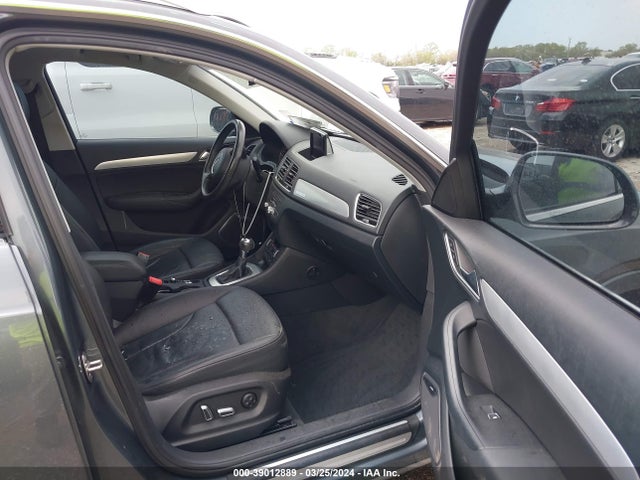 WA1GCCFS2HR013169 Audi Q3 2.0t Premium