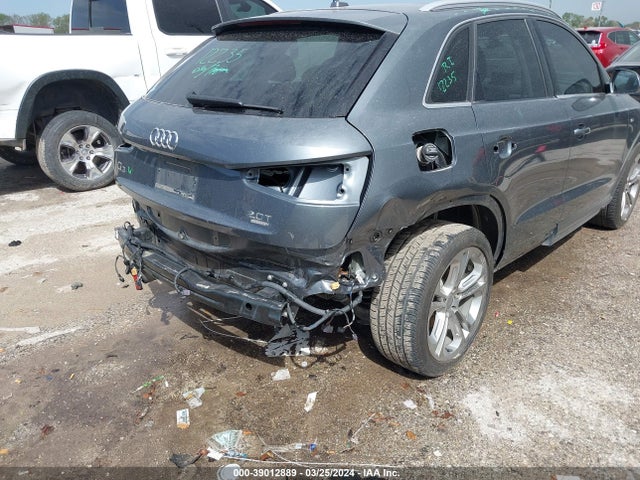 WA1GCCFS2HR013169 Audi Q3 2.0t Premium