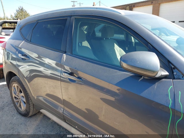 Hyundai TUCSON SEL 2018 KM8J33A46JU618833 Image 13