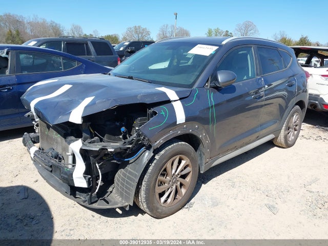 Hyundai TUCSON SEL 2018 KM8J33A46JU618833 Image 2