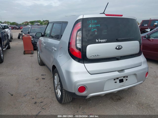 KIA SOUL + 2018 KNDJP3A57J7538165 Image 3