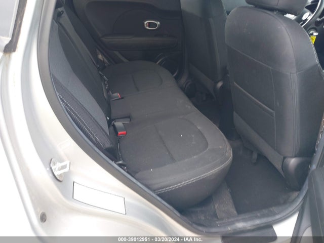 KIA SOUL + 2018 KNDJP3A57J7538165 Image 8