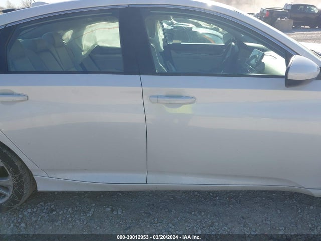 Honda ACCORD LX 2018 1HGCV1F12JA062890 Image 13