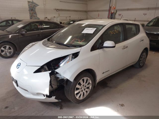 1N4AZ0CP8FC318478 Nissan LEAF S