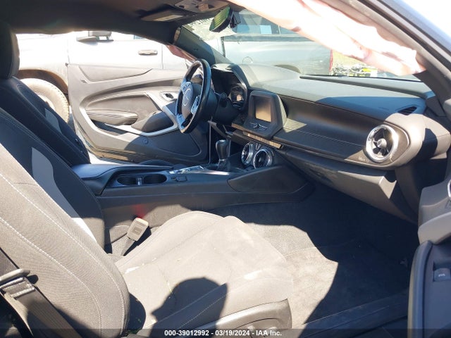 Chevrolet Camaro 1ls 2018 1G1FA1RX2J0181805 Image 5