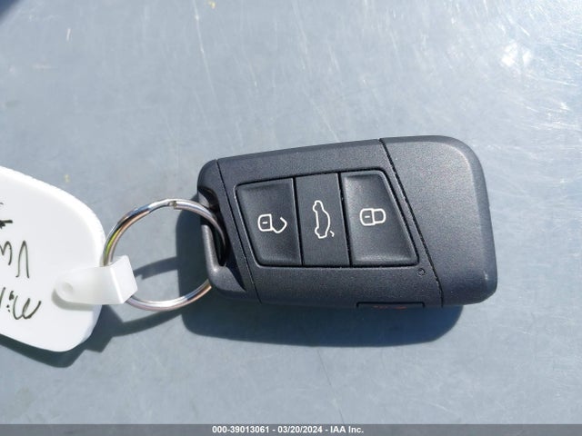 3VWE57BU4KM004453 Volkswagen Jetta 1.4t Sel