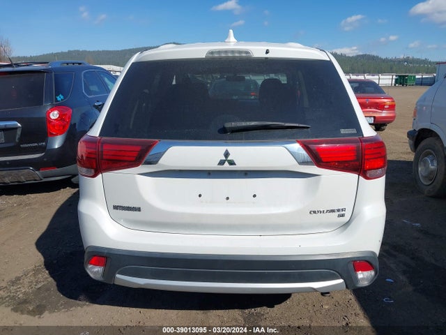 Mitsubishi Outlander Se 2018 JA4AZ3A39JZ024244 Image 16