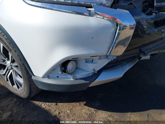 Mitsubishi Outlander Se 2018 JA4AZ3A39JZ024244 Image 20