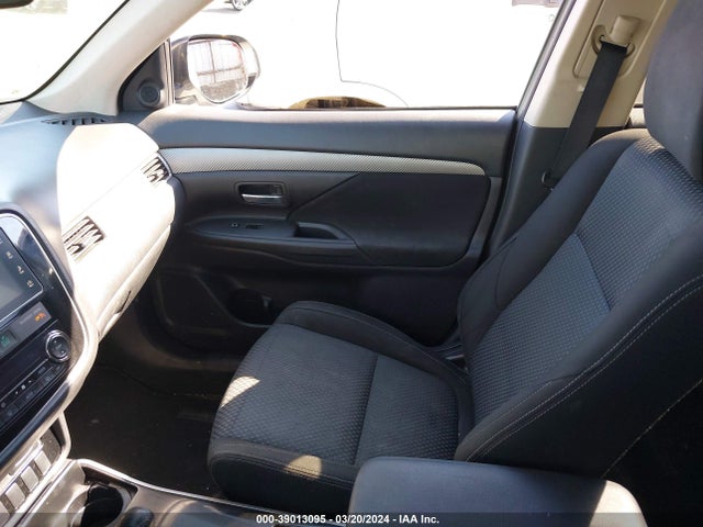 Mitsubishi Outlander Se 2018 JA4AZ3A39JZ024244 Image 5