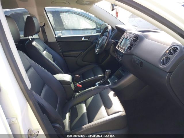 WVGAV7AX9HK029857 Volkswagen Tiguan 2.0t/2.0t S