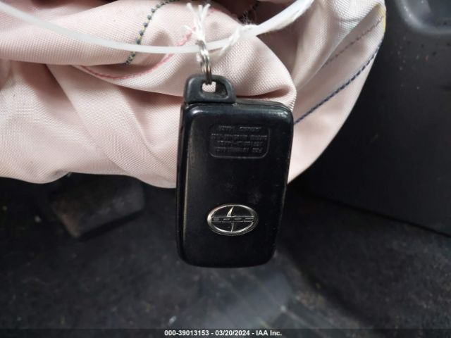 JTKJF5C76GJ022641 Scion TC