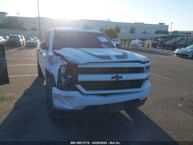 Chevrolet Silverado 1500 Custom 2018 1GCRCPECXJZ318523 Image 12