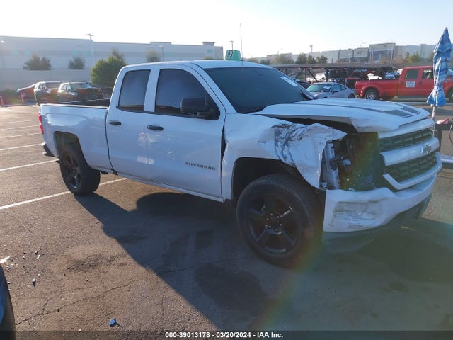 Chevrolet Silverado 1500 Custom 2018 1GCRCPECXJZ318523 Image 13