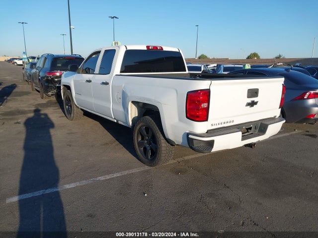 Chevrolet Silverado 1500 Custom 2018 1GCRCPECXJZ318523 Image 3