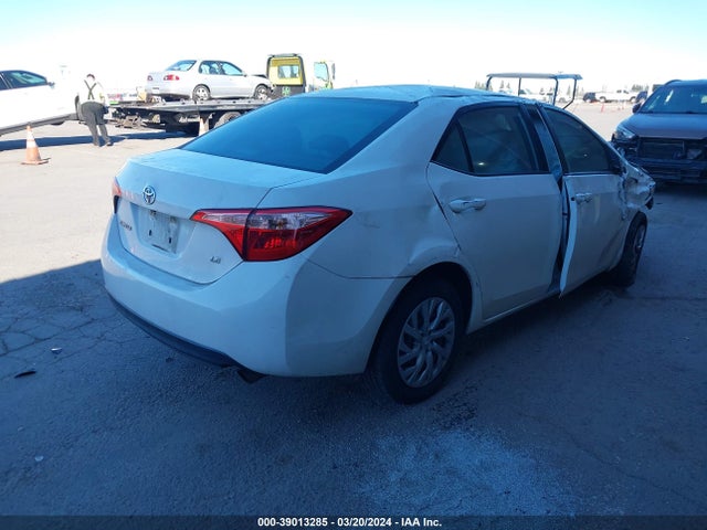 Toyota COROLLA LE 2017 5YFBURHE9HP643630 Image 4