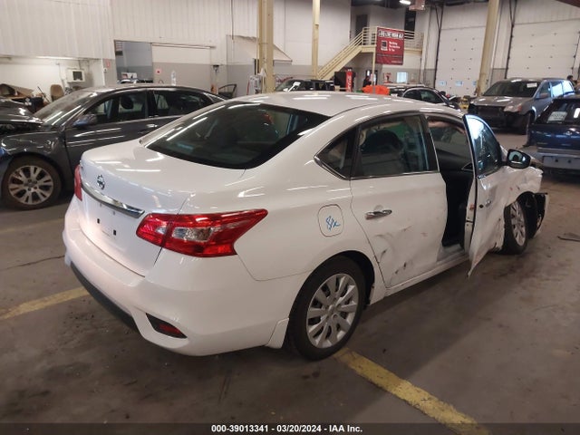 Nissan SENTRA S 2018 3N1AB7AP4JY339261 Image 4