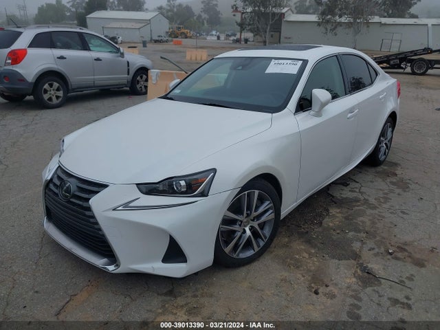 Lexus IS 300 2019 JTHBA1D25K5096025 Image 2