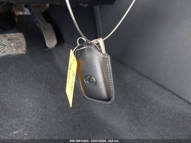 JTJGJRDZ7M5015335 Lexus NX 300H