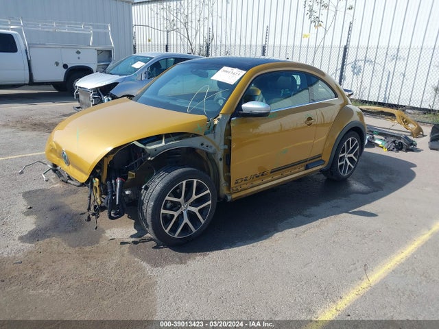 Volkswagen Beetle 1.8t Dune 2017 3VWS17AT3HM615719 Image 2