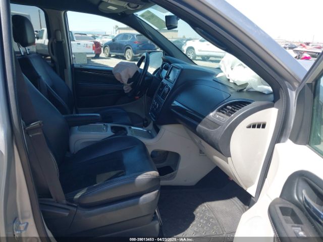 2C4RDGCG7JR253465 Dodge Grand Caravan Sxt