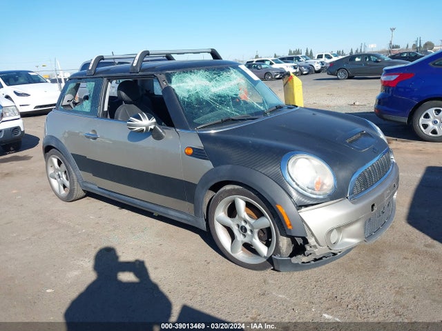 2009 MINI COOPER WMWMF33589TW71238 Photo 0