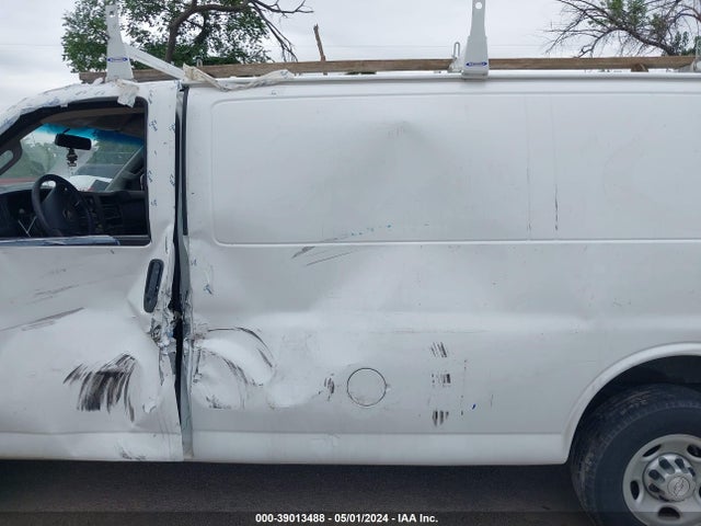 Chevrolet Express 2500 Work Van 2016 1GCWGAFF5G1300046 Image 14