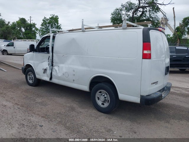 Chevrolet Express 2500 Work Van 2016 1GCWGAFF5G1300046 Image 3