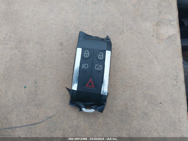 2012 JAGUAR XF SAJWA0FB8CLS55306 Photo 10