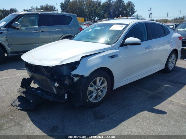 KIA Optima Lx 2017 5XXGT4L32HG166307 Image 2