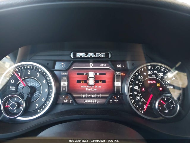 RAM 1500 Laramie  4x4 5'7 Box 2021 1C6SRFJT8MN541307 Image 7