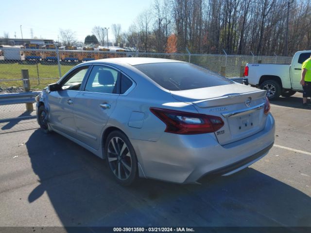 1N4AL3AP4HN317597 Nissan Altima 2.5 Sr