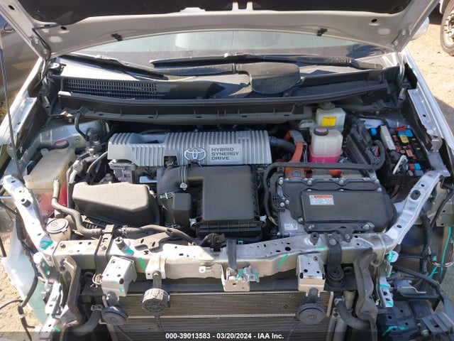 Toyota Prius V Three 2016 JTDZN3EU4GJ045128 Image 10