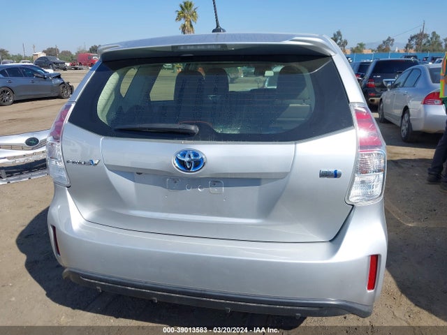 Toyota Prius V Three 2016 JTDZN3EU4GJ045128 Image 17