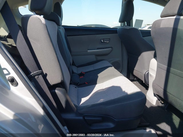 Toyota Prius V Three 2016 JTDZN3EU4GJ045128 Image 8