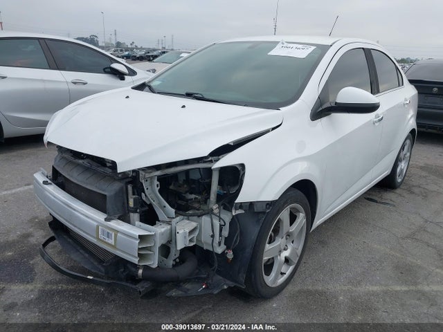 Chevrolet Sonic Ltz Auto 2016 1G1JE5SB4G4152361 Image 2