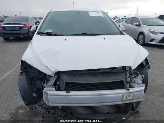 Chevrolet Sonic Ltz Auto 2016 1G1JE5SB4G4152361 Image 6