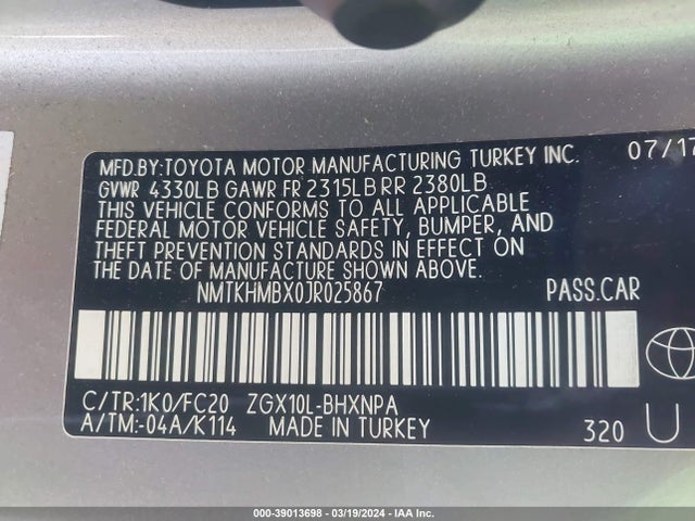 Toyota C-HR XLE 2018 NMTKHMBX0JR025867 Image 9