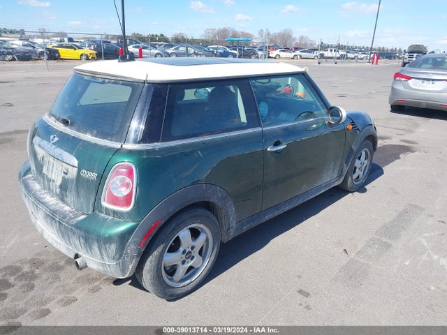 2011 MINI COOPER WMWSU3C54BT184198 Photo 3