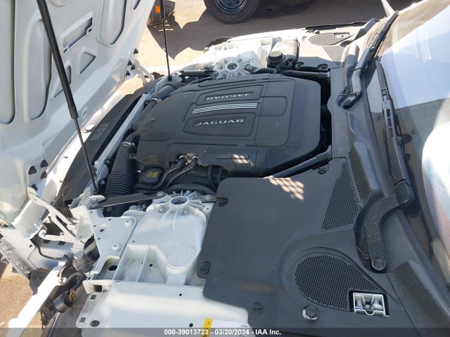 2017 JAGUAR F-TYPE SAJWA6ATXH8K39170 Photo 9