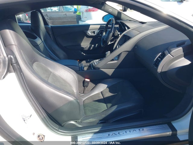2017 JAGUAR F-TYPE SAJWA6ATXH8K39170 Photo 7