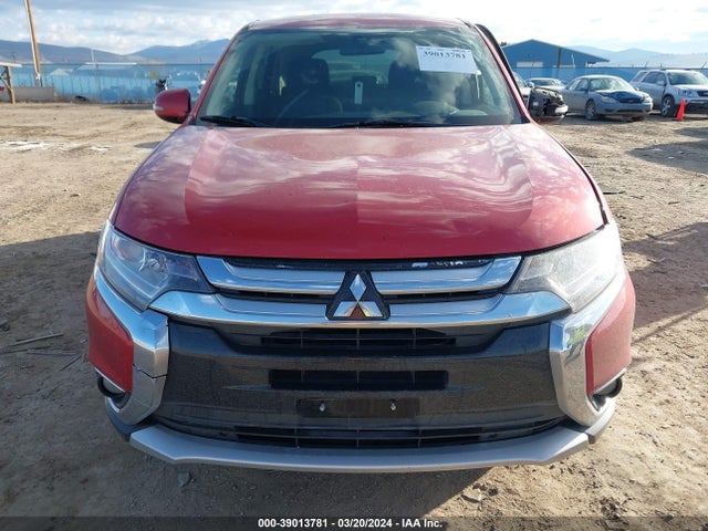 JA4AZ3A3XJZ056023 Mitsubishi Outlander Se