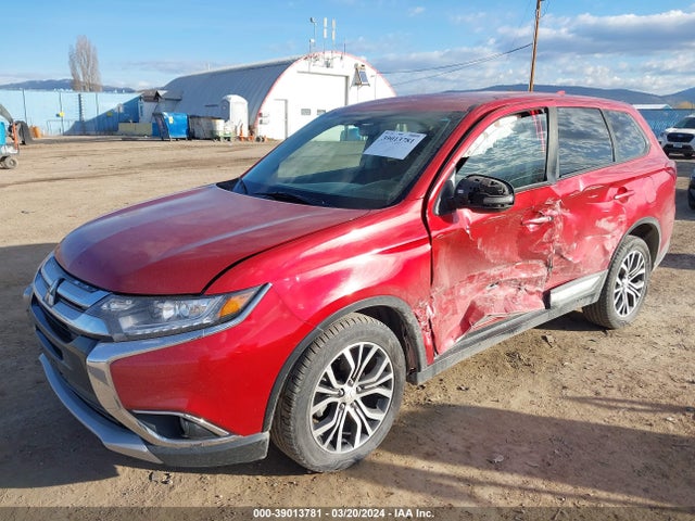 JA4AZ3A3XJZ056023 Mitsubishi Outlander Se