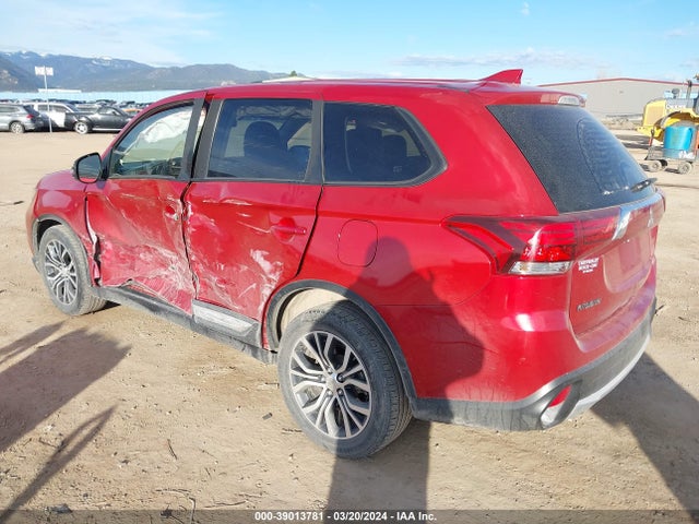 JA4AZ3A3XJZ056023 Mitsubishi Outlander Se