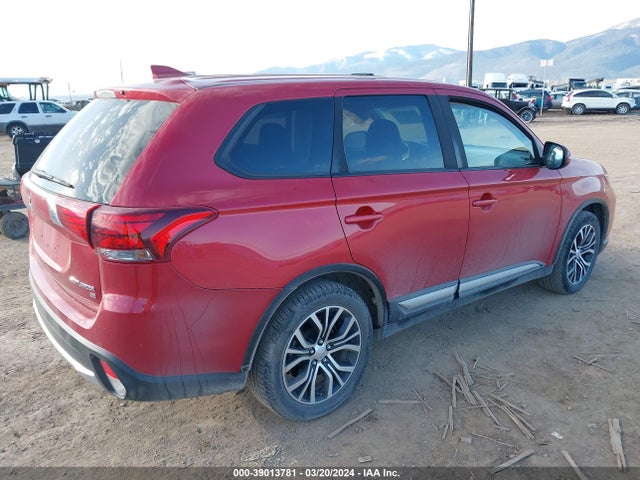 JA4AZ3A3XJZ056023 Mitsubishi Outlander Se