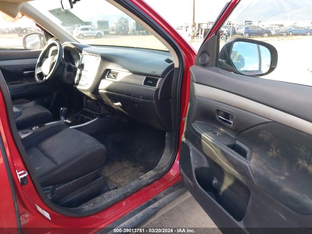 JA4AZ3A3XJZ056023 Mitsubishi Outlander Se