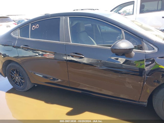 Chevrolet Cruze Ls Auto 2018 1G1BC5SM7J7175666 Image 13