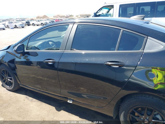 Chevrolet Cruze Ls Auto 2018 1G1BC5SM7J7175666 Image 14