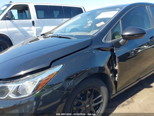 Chevrolet Cruze Ls Auto 2018 1G1BC5SM7J7175666 Image 17