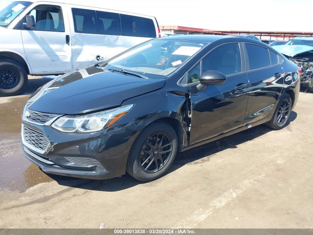 Chevrolet Cruze Ls Auto 2018 1G1BC5SM7J7175666 Image 2
