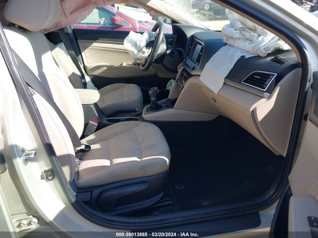Hyundai Elantra Value Edition 2017 KMHD84LF9HU250497 Image 5